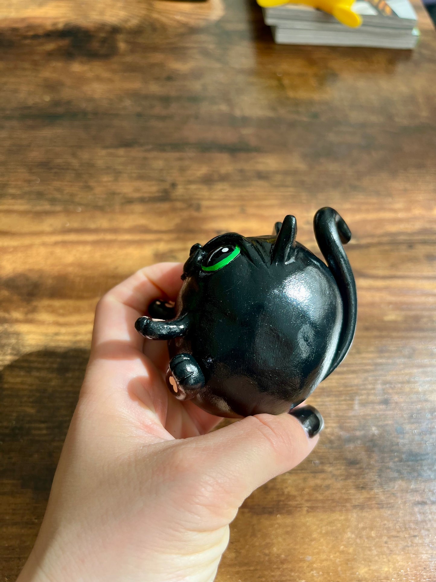 Figurine porte pinceau