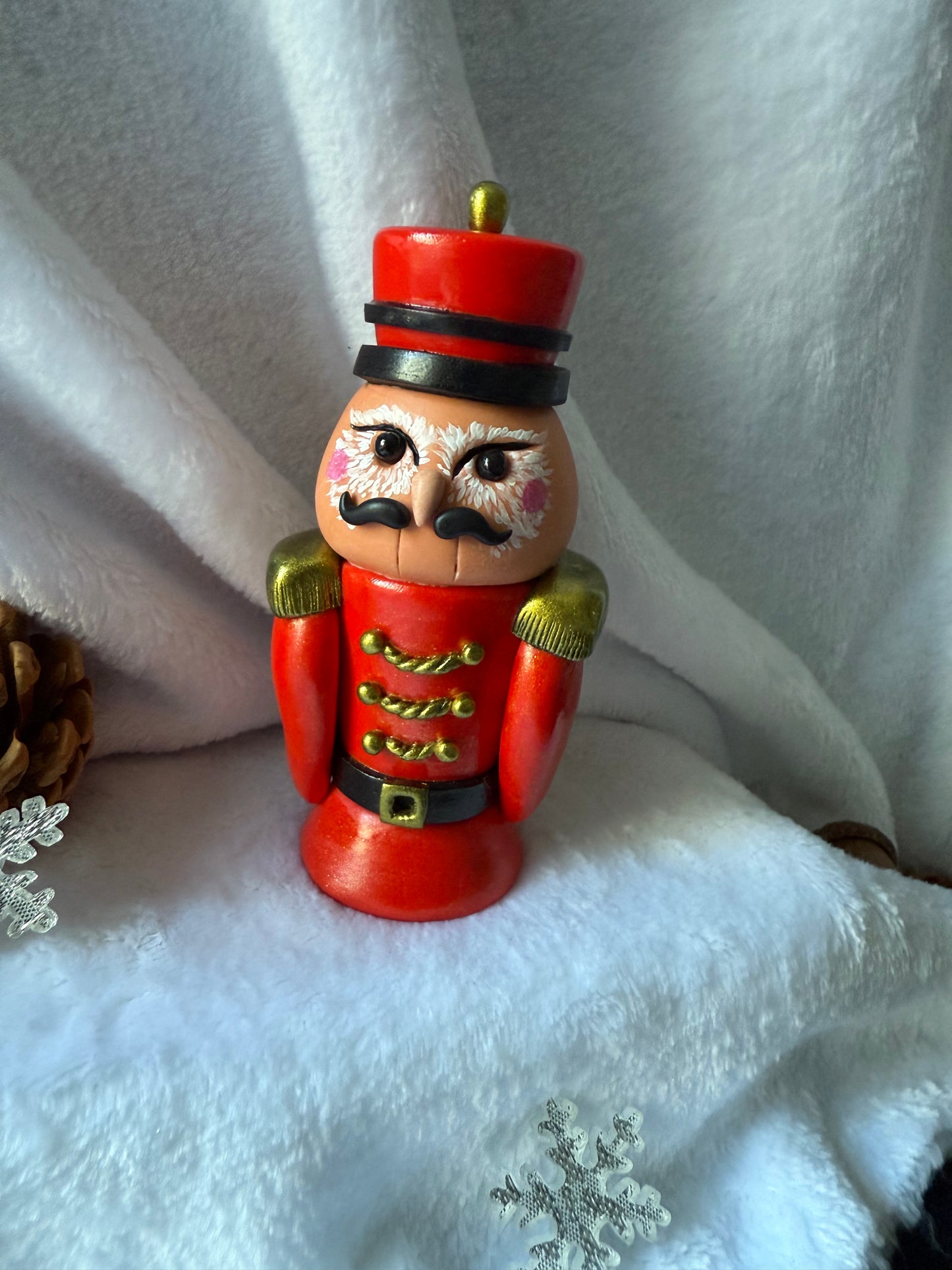 Casse-noisette hibou et chouette