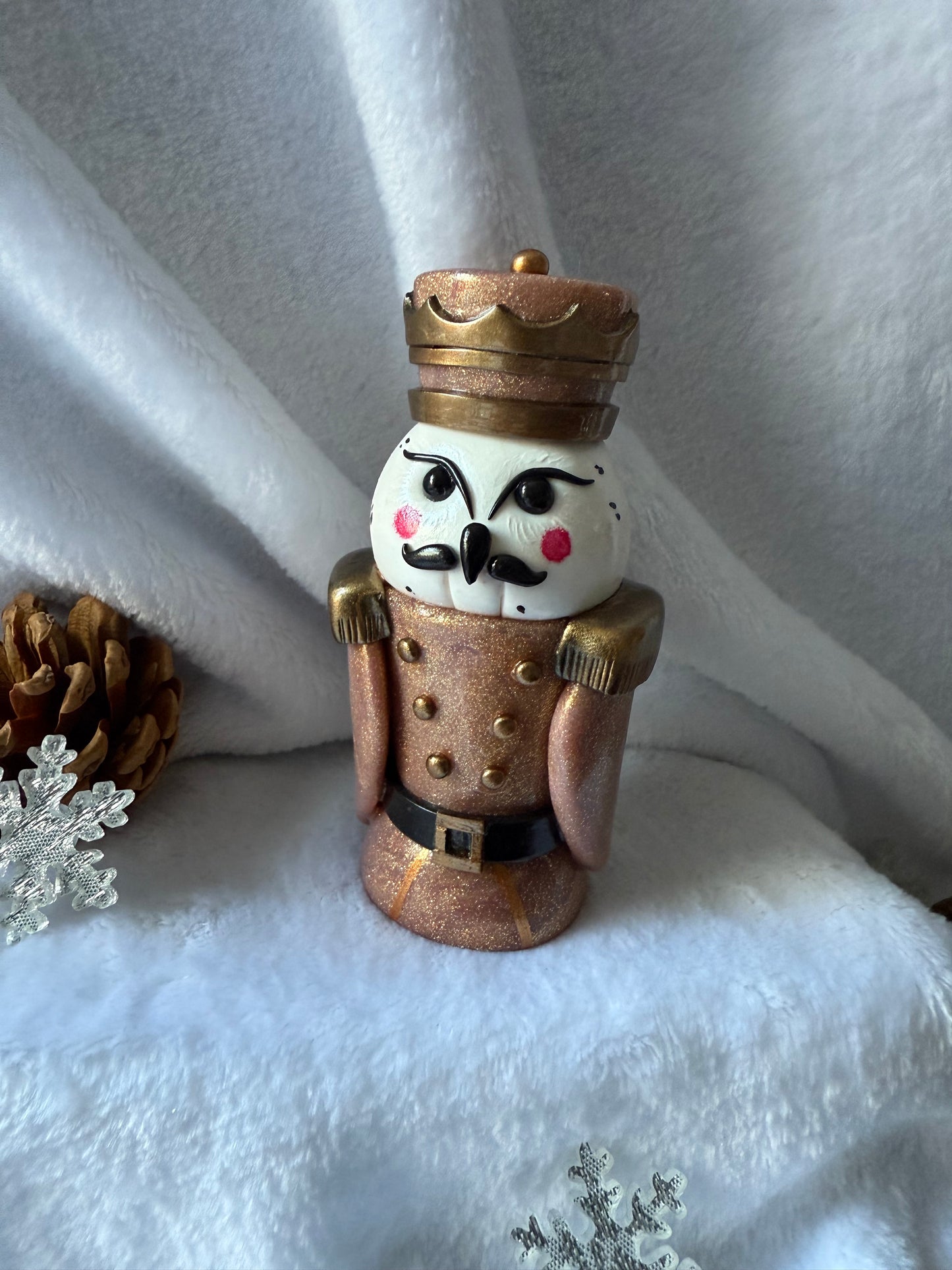 Casse-noisette hibou et chouette